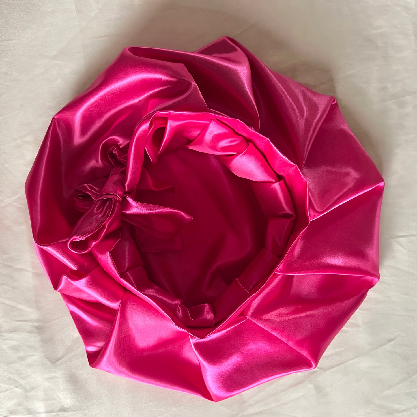 ADJUSTABLE SATIN BONNET